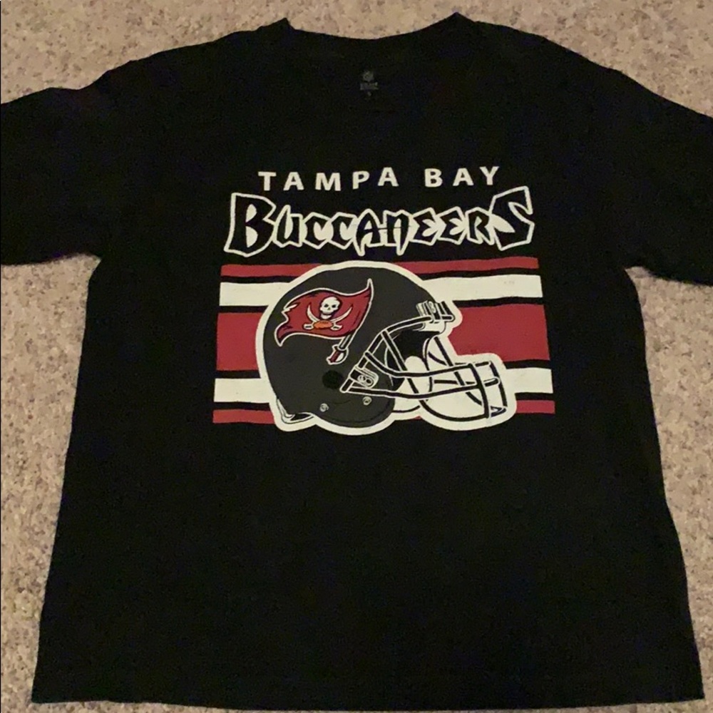 Early 90’s Tampa Bay Buccaneers T-shirt
